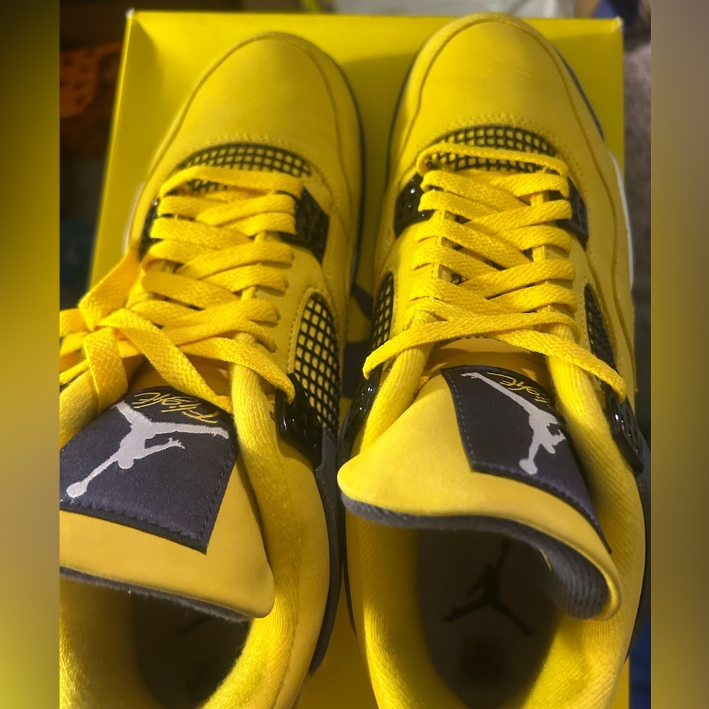 Jordan 4 lightning sz11 - Picture 4 of 8